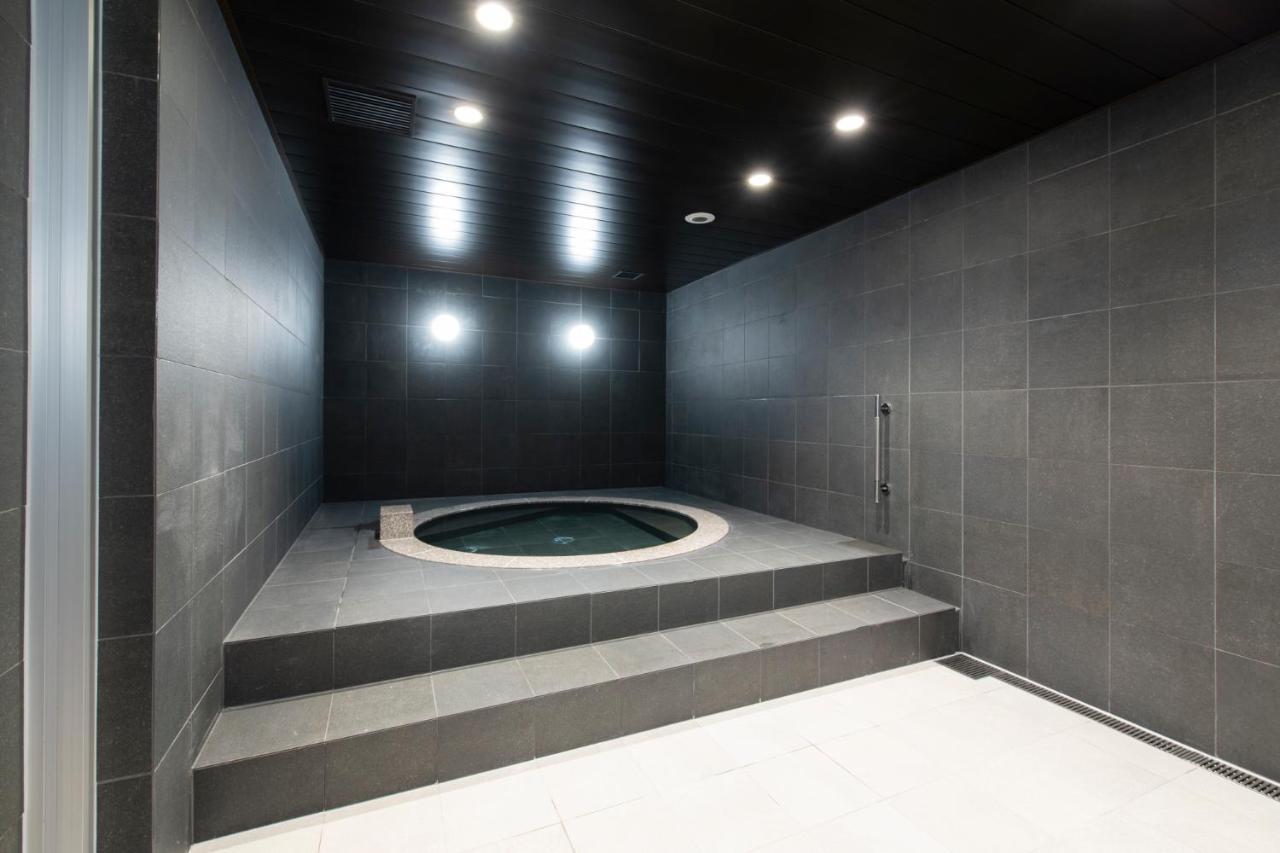 The S3 Wakayama Station Hotel Ngoại thất bức ảnh